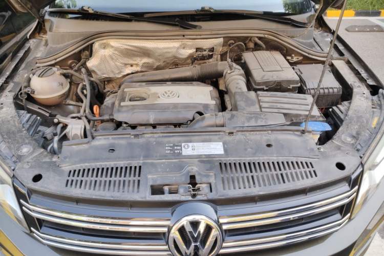 Used Volkswagen Tiguan 2013 1.8TSI Automatic Two-Wheel Drive Luxury Model Engine Bay