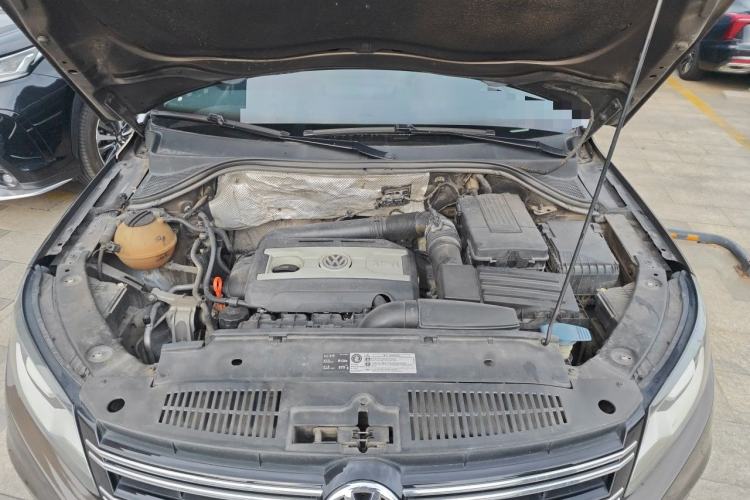 Used Volkswagen Tiguan 2013 2.0 TSI Automatic All-Wheel-Drive Flagship Edition Engine Bay