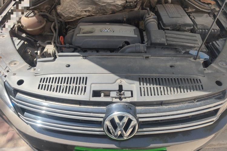 Used Volkswagen Tiguan 2013 1.8TSI Automatic Two-Wheel Drive Trend Edition Engine Bay