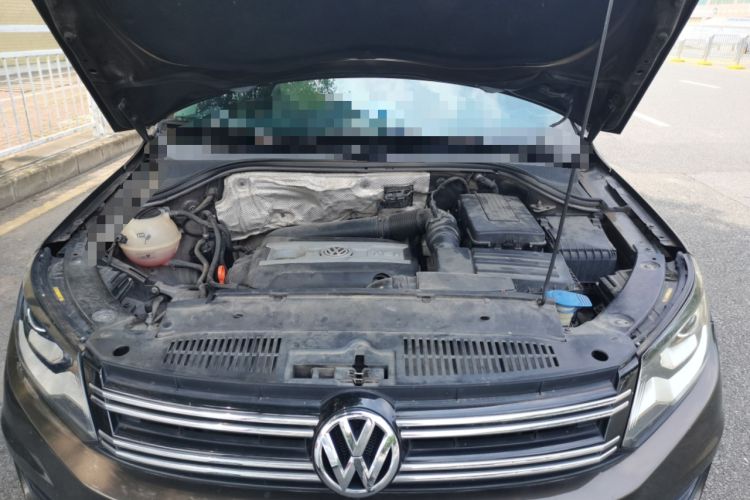 Used Volkswagen Tiguan 2013 1.8 TSI Automatic All-Wheel Drive Luxury Model Engine Bay
