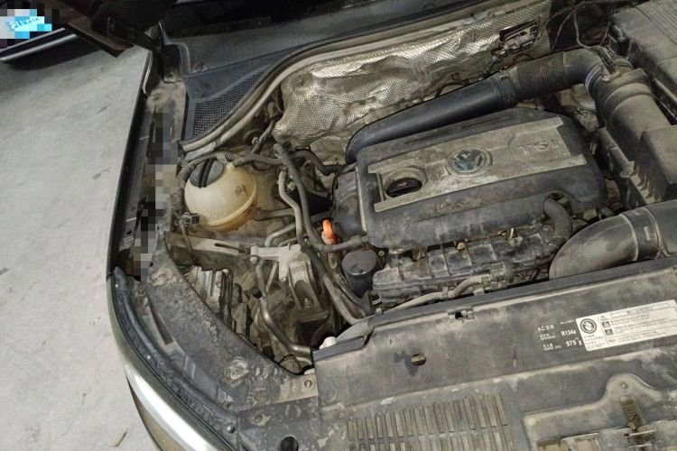Used Volkswagen Tiguan 2013 1.8TSI Automatic Two-Wheel Drive Luxury Model Engine Bay Right