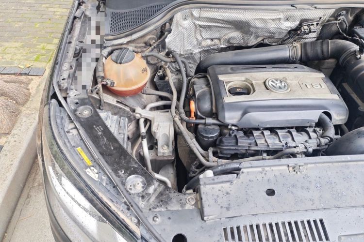Used Volkswagen Tiguan 2013 2.0 TSI Automatic All-Wheel Drive Luxury Edition Engine Bay Right