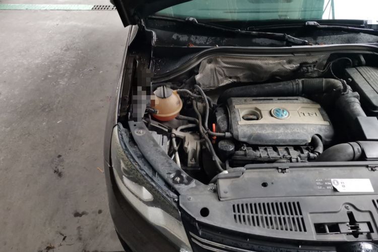 Used Volkswagen Tiguan 2013 1.8 TSI Automatic Two-Wheel Drive Comfort Edition Engine Bay Right