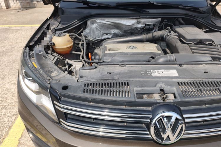 Used Volkswagen Tiguan 2013 1.8TSI Automatic Two-Wheel Drive Trend Edition Engine Bay Right