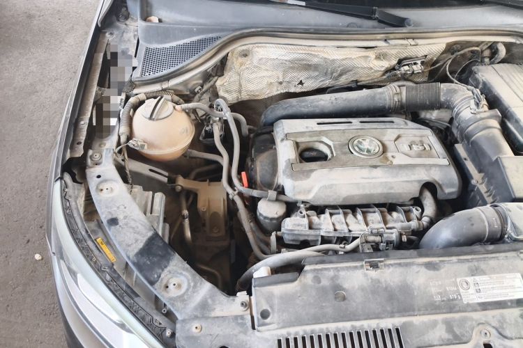 Used Volkswagen Tiguan 2013 1.8TSI Automatic Two-Wheel Drive Trend Edition Engine Bay Right