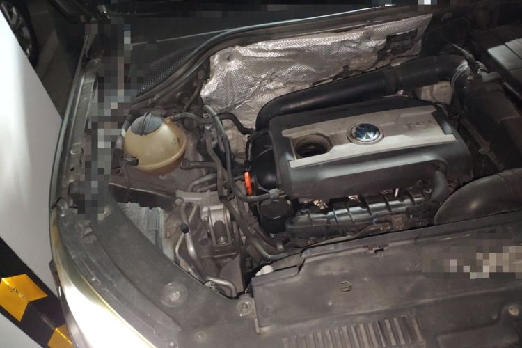 Used Volkswagen Tiguan 2013 1.8TSI Automatic Two-Wheel Drive Luxury Model Engine Bay Right