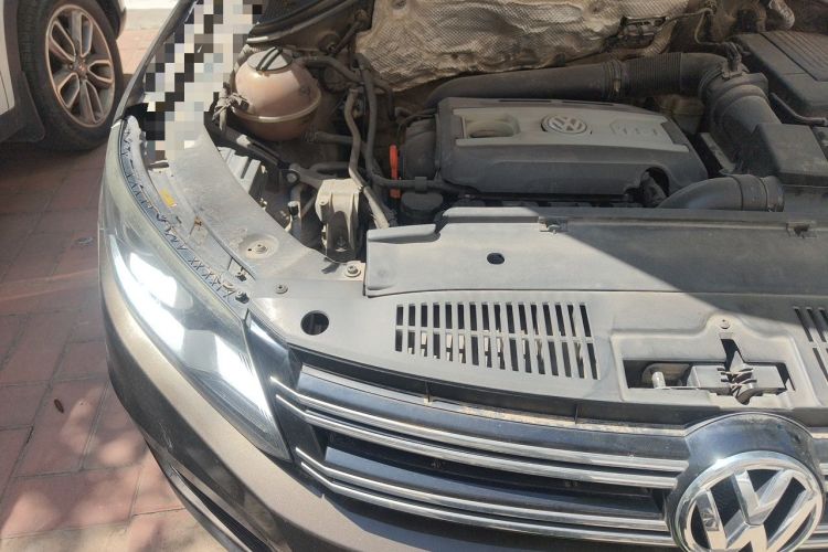 Used Volkswagen Tiguan 2013 1.8TSI Automatic Two-Wheel Drive Trend Edition Engine Bay Right