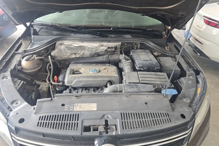 Used Volkswagen Tiguan 2013 1.8TSI Automatic Two-Wheel Drive Luxury Model Engine Bay