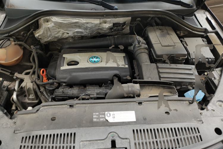 Used Volkswagen Tiguan 2013 1.8 TSI Automatic All-Wheel Drive Luxury Model Engine Bay