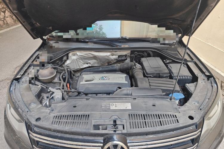 Used Volkswagen Tiguan 2013 2.0 TSI Automatic All-Wheel-Drive Flagship Edition Engine Bay