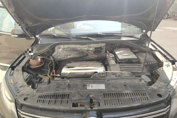 Used Volkswagen Tiguan 2013 1.8 TSI Automatic All-Wheel Drive Luxury Model Engine Bay