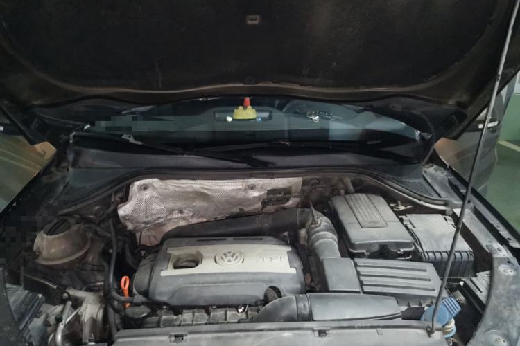 Used Volkswagen Tiguan 2013 1.8TSI Automatic Two-Wheel Drive Luxury Model Engine Bay