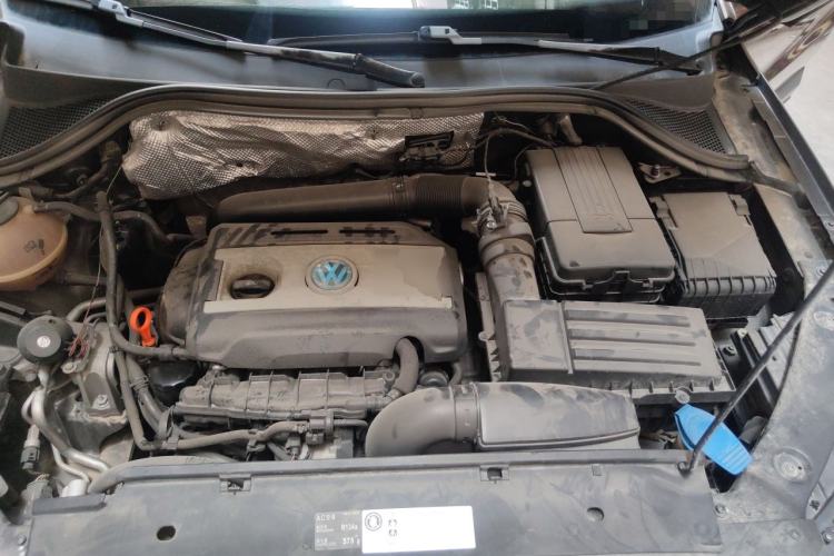Used Volkswagen Tiguan 2013 1.8TSI Automatic All-Wheel-Drive Comfort Edition Engine Bay
