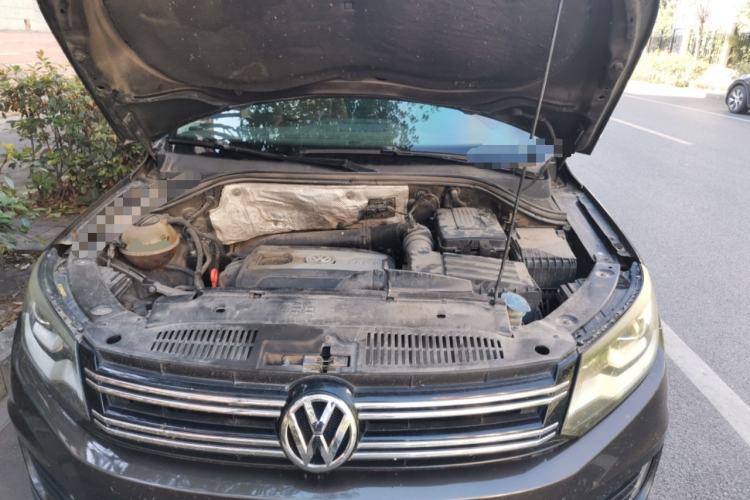 Used Volkswagen Tiguan 2013 1.8 TSI Automatic All-Wheel Drive Luxury Model Engine Bay