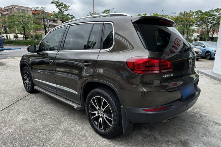 Used Volkswagen Tiguan 2013 1.8 TSI Automatic All-Wheel Drive Luxury Model Exterior 2