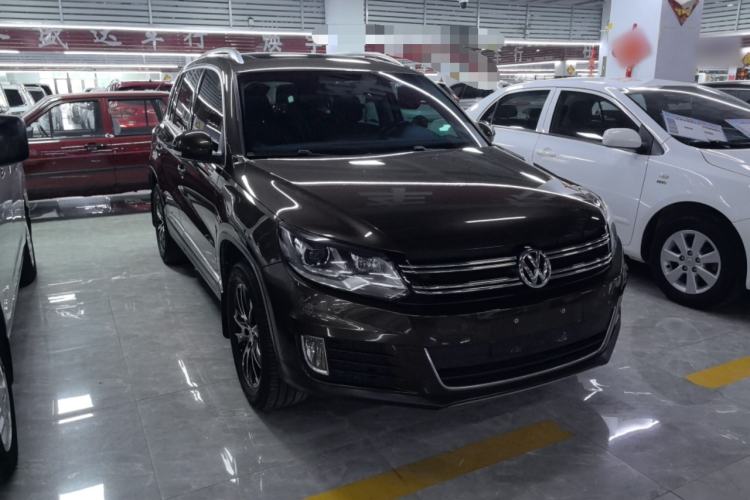 Used Volkswagen Tiguan 2013 1.8 TSI Automatic All-Wheel Drive Luxury Model Exterior 2