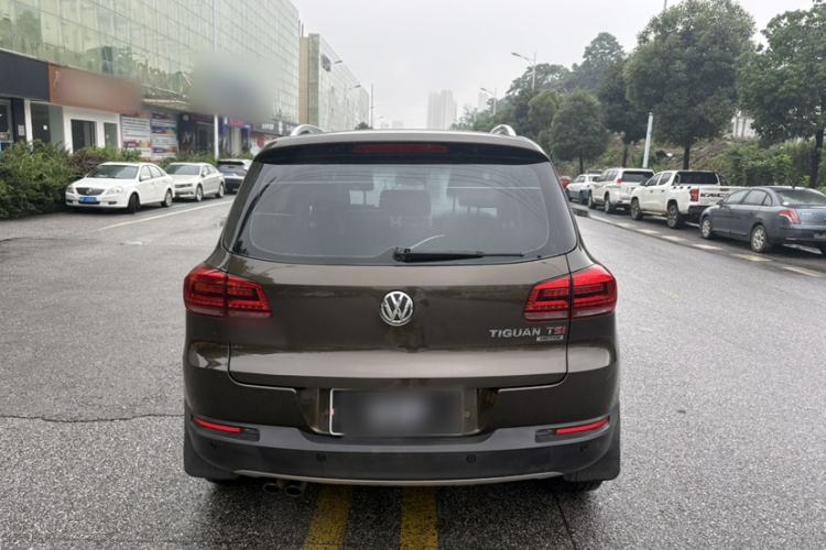 Used Volkswagen Tiguan 2013 1.8 TSI Automatic All-Wheel Drive Luxury Model Exterior 2