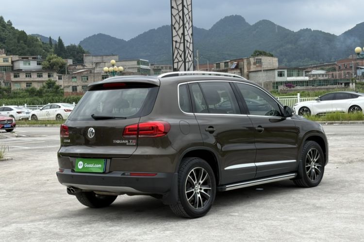 Used Volkswagen Tiguan 2013 1.8 TSI Automatic All-Wheel Drive Luxury Model Exterior 3