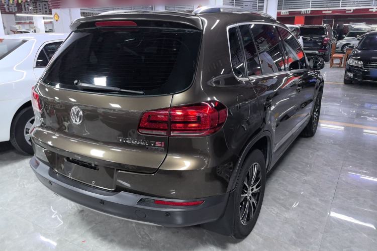 Used Volkswagen Tiguan 2013 1.8 TSI Automatic All-Wheel Drive Luxury Model Exterior 4