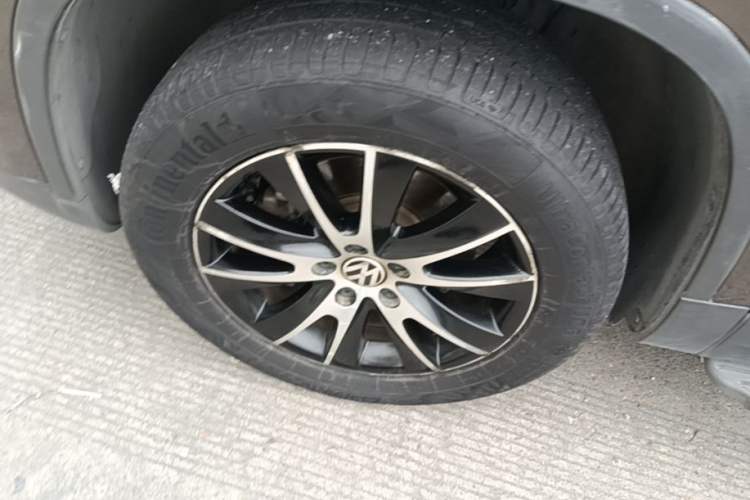 Used Volkswagen Tiguan 2013 2.0 TSI Automatic All-Wheel Drive Luxury Edition Exterior 4