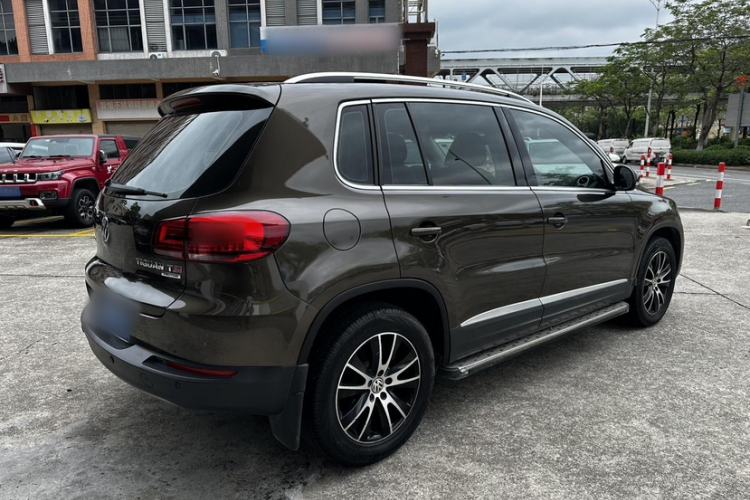 Used Volkswagen Tiguan 2013 1.8 TSI Automatic All-Wheel Drive Luxury Model Exterior 5