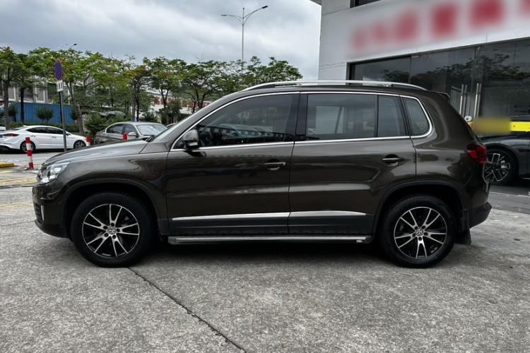 Used Volkswagen Tiguan 2013 1.8 TSI Automatic All-Wheel Drive Luxury Model Exterior 7