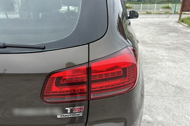 Used Volkswagen Tiguan 2013 1.8 TSI Automatic All-Wheel Drive Luxury Model Exterior 7