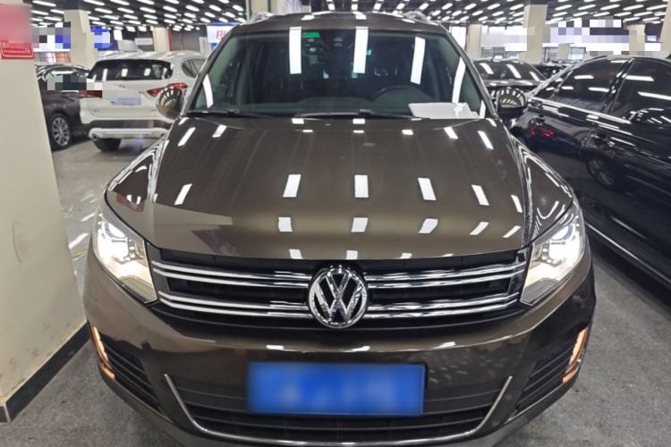 Used Volkswagen Tiguan 2013 2.0 TSI Automatic All-Wheel-Drive Flagship Edition Front