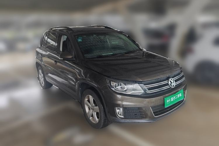 Used Volkswagen Tiguan 2013 1.8 TSI Automatic Two-Wheel Drive Comfort Edition Front Right 45 Deg