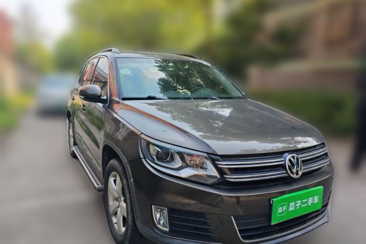 Used Volkswagen Tiguan 2013 1.8 TSI Automatic Two-Wheel Drive Comfort Edition Front Right 45 Deg