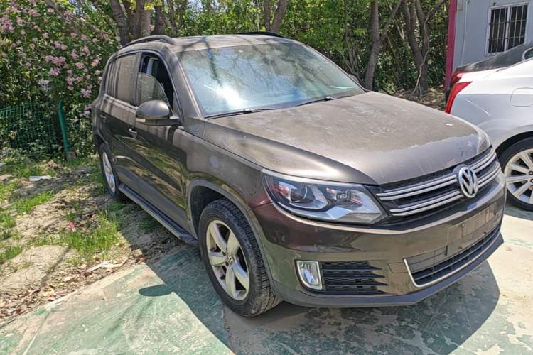 Used Volkswagen Tiguan 2013 1.8 TSI Automatic Two-Wheel Drive Comfort Edition Front Right 45 Deg
