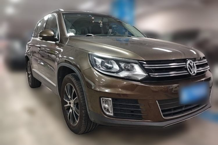 Used Volkswagen Tiguan 2013 1.8TSI Automatic Two-Wheel Drive Luxury Model Front Right 45 Deg