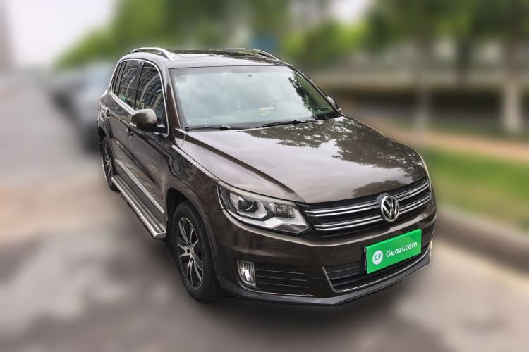 Used Volkswagen Tiguan 2013 1.8TSI Automatic Two-Wheel Drive Luxury Model Front Right 45 Deg