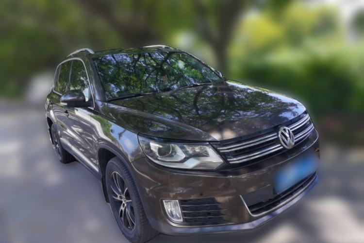 Used Volkswagen Tiguan 2013 1.8TSI Automatic Two-Wheel Drive Luxury Model Front Right 45 Deg