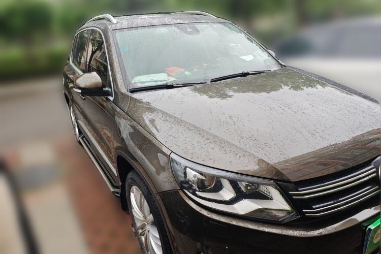Used Volkswagen Tiguan 2013 2.0 TSI Automatic All-Wheel-Drive Flagship Edition Front Right 45 Deg