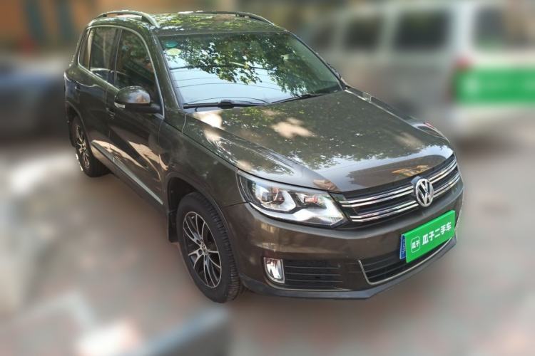 Used Volkswagen Tiguan 2013 1.8TSI Automatic Two-Wheel Drive Luxury Model Front Right 45 Deg