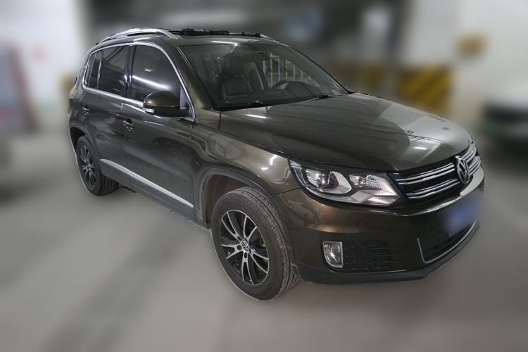 Used Volkswagen Tiguan 2013 1.8TSI Automatic Two-Wheel Drive Luxury Model Front Right 45 Deg