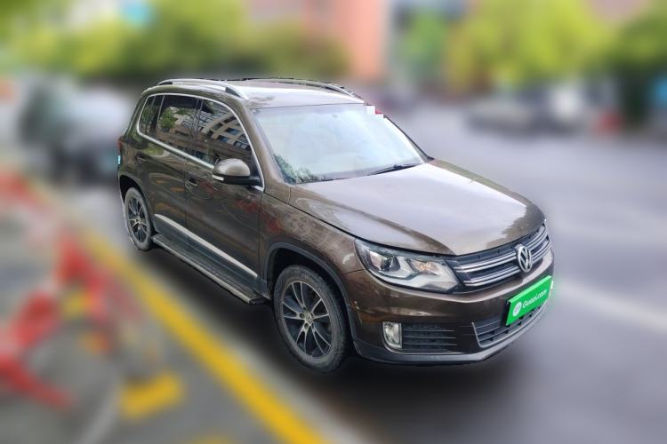 Used Volkswagen Tiguan 2013 1.8TSI Automatic Two-Wheel Drive Luxury Model Front Right 45 Deg