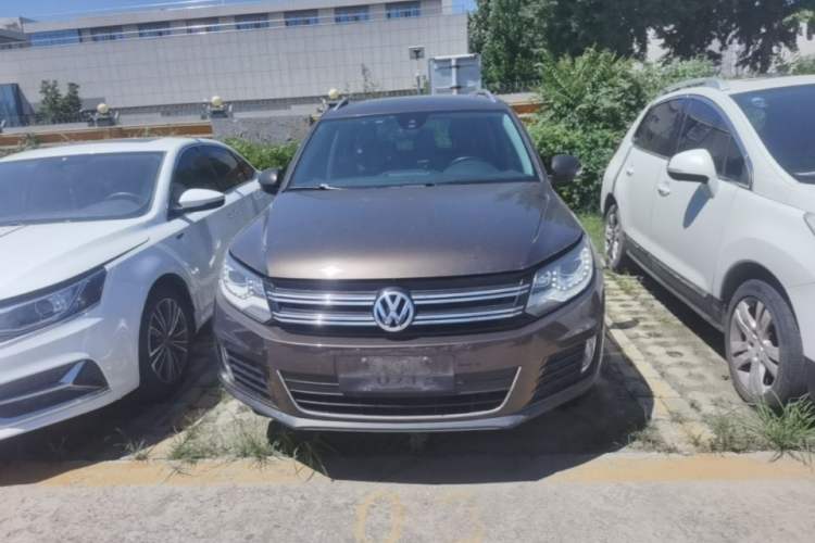 Used Volkswagen Tiguan 2013 2.0 TSI Automatic All-Wheel-Drive Flagship Edition Front