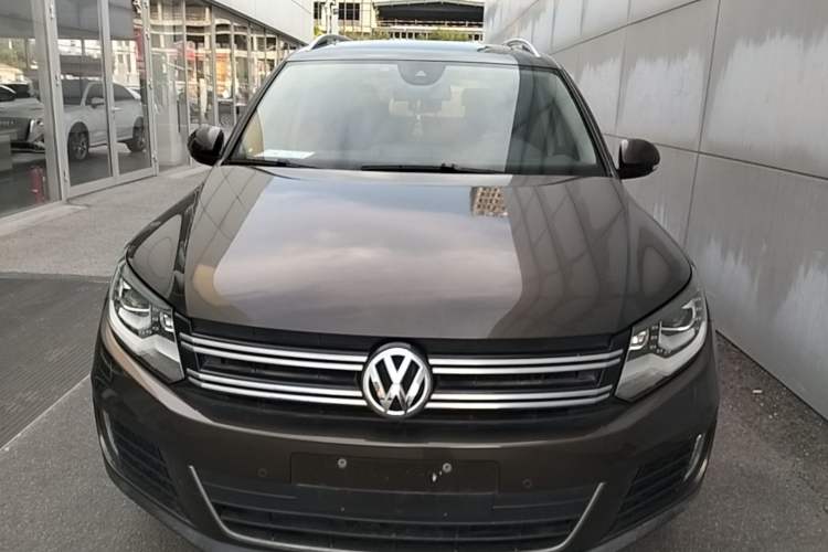 Used Volkswagen Tiguan 2013 2.0 TSI Automatic All-Wheel-Drive Flagship Edition Front