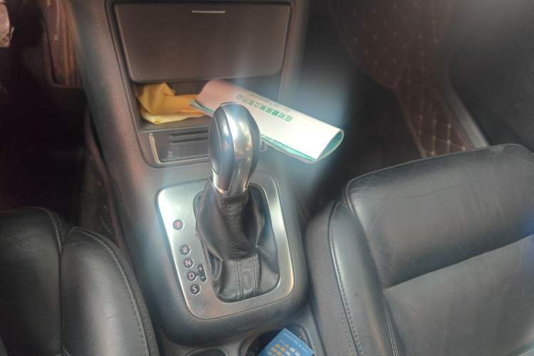 Used Volkswagen Tiguan 2013 1.8 TSI Automatic Two-Wheel Drive Comfort Edition Gear Lever