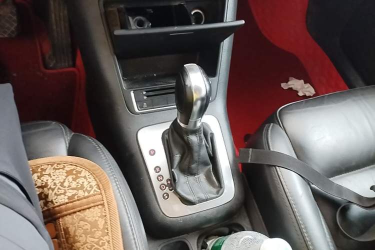 Used Volkswagen Tiguan 2013 1.8 TSI Automatic Two-Wheel Drive Comfort Edition Gear Lever