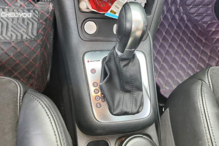 Used Volkswagen Tiguan 2013 2.0 TSI Automatic All-Wheel-Drive Flagship Edition Gear Lever