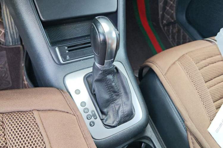 Used Volkswagen Tiguan 2013 1.8TSI Automatic Two-Wheel Drive Luxury Model Gear Lever
