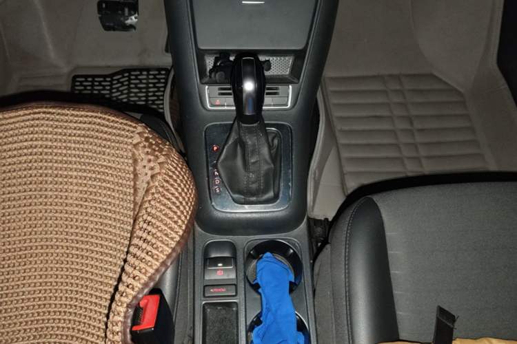 Used Volkswagen Tiguan 2013 1.8TSI Automatic Two-Wheel Drive Trend Edition Gear Lever