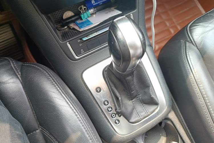 Used Volkswagen Tiguan 2013 1.8TSI Automatic Two-Wheel Drive Trend Edition Gear Lever