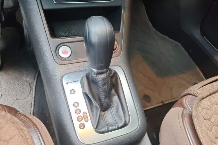 Used Volkswagen Tiguan 2013 2.0 TSI Automatic All-Wheel-Drive Flagship Edition Gear Lever
