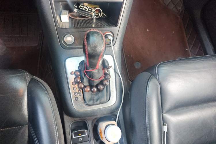 Used Volkswagen Tiguan 2013 1.8 TSI Automatic Two-Wheel Drive Comfort Edition Gear Lever