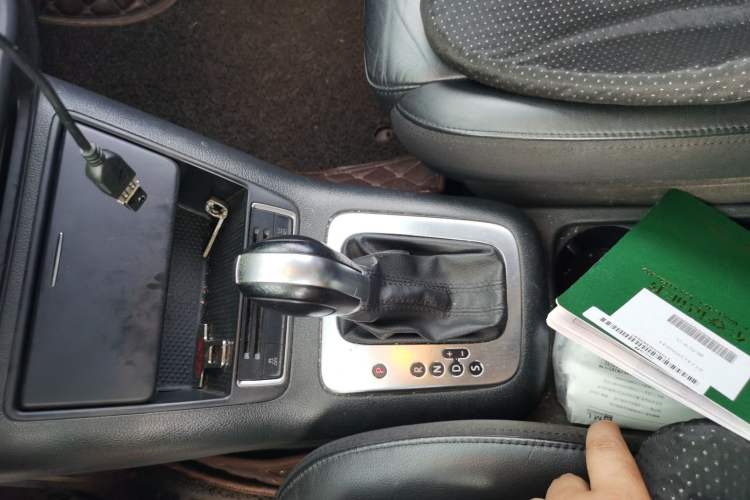 Used Volkswagen Tiguan 2013 1.8 TSI Automatic Two-Wheel Drive Comfort Edition Gear Lever