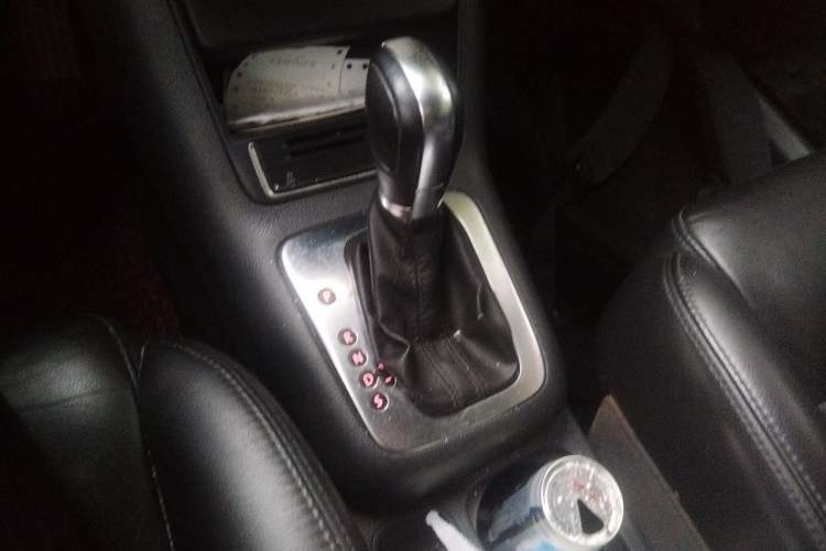 Used Volkswagen Tiguan 2013 1.8 TSI Automatic Two-Wheel Drive Comfort Edition Gear Lever